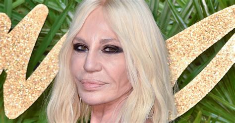 How to pronounce Versace by Donatella Versace